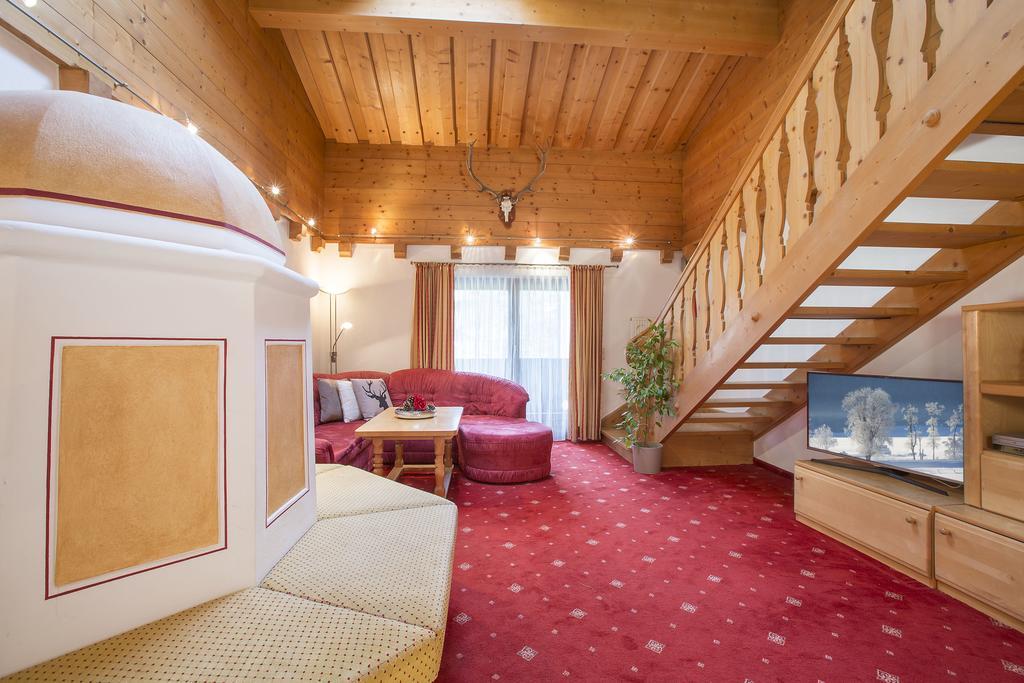 Landhaus Zirmhof Saalbach-Hinterglemm Quarto foto